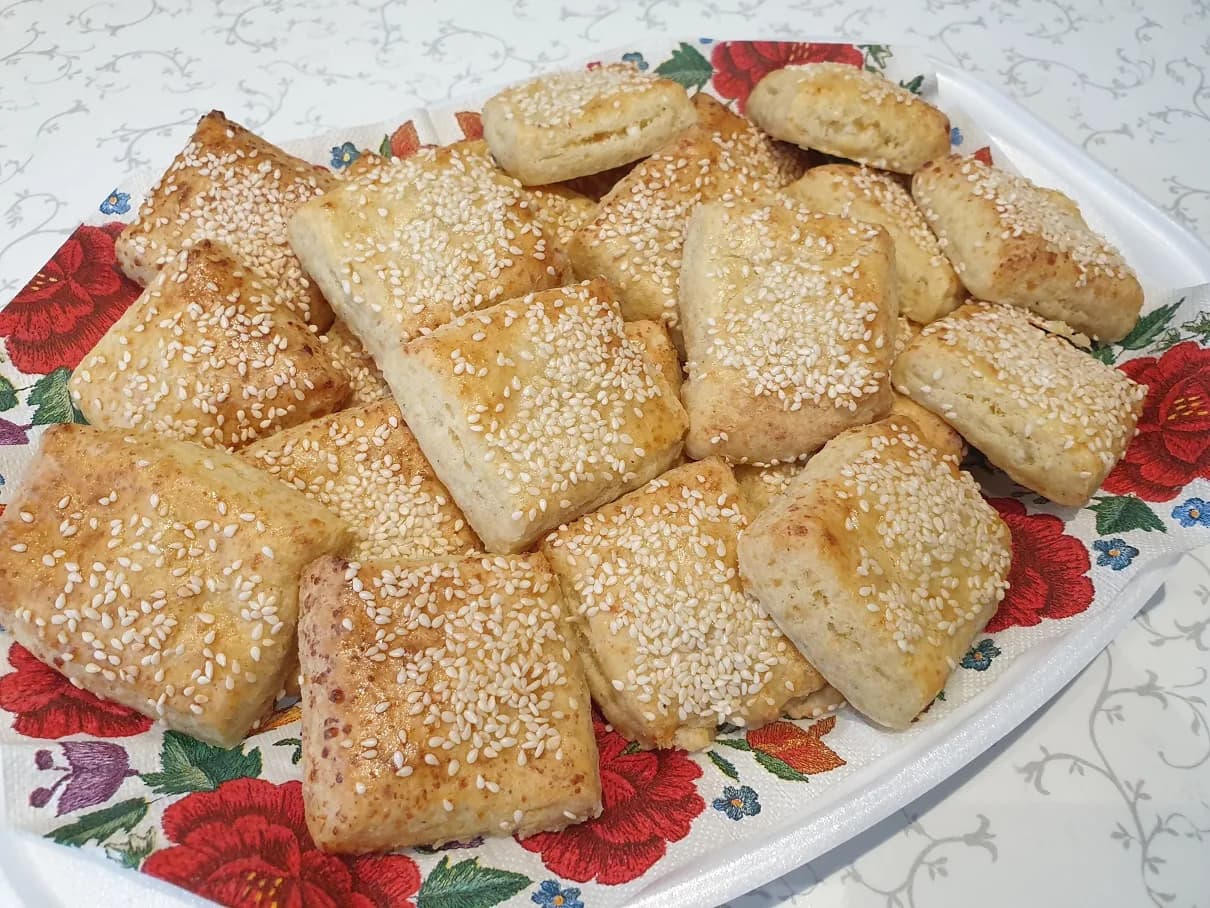 Curd cheese savoury scones